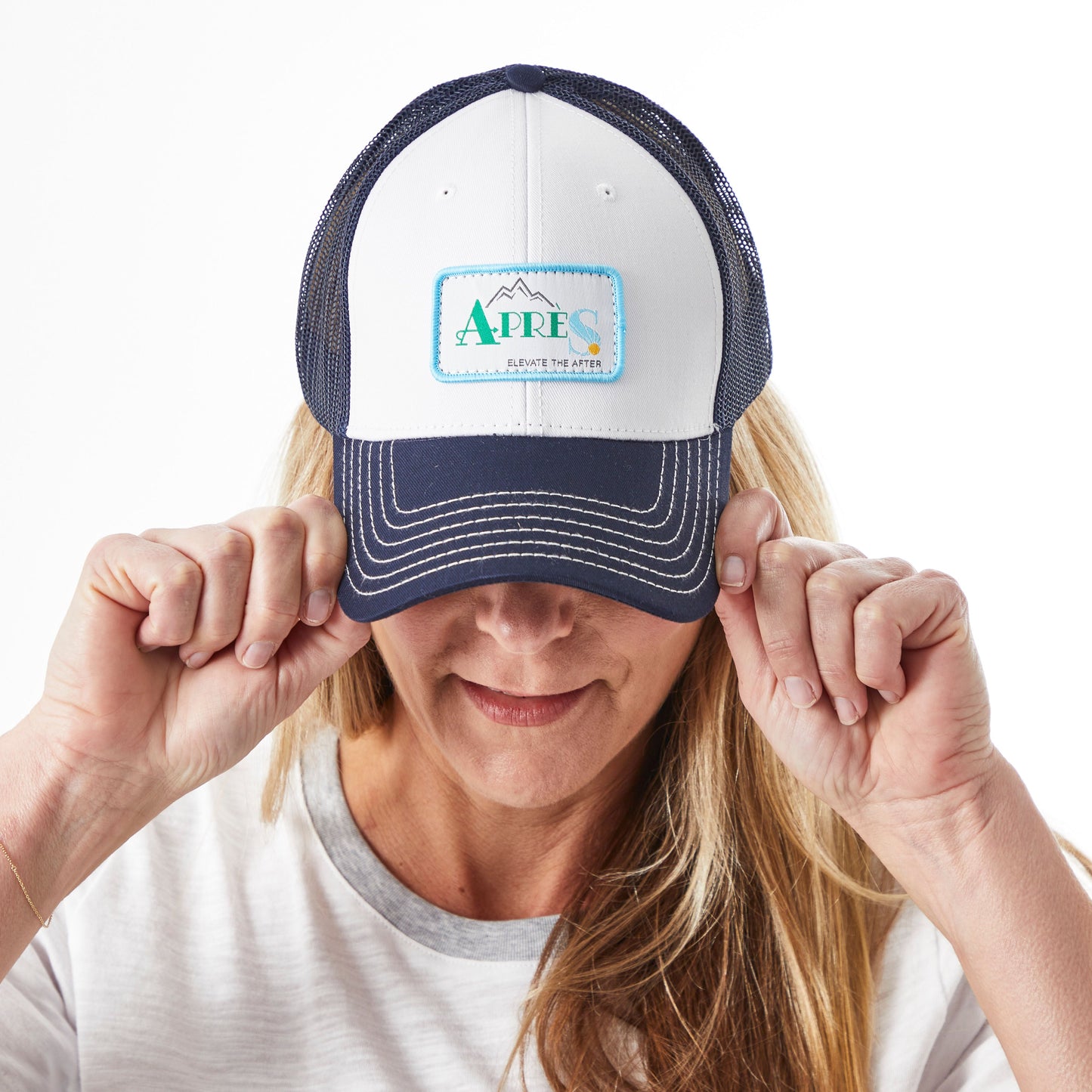 Après Ski Mountain Trucker Hat